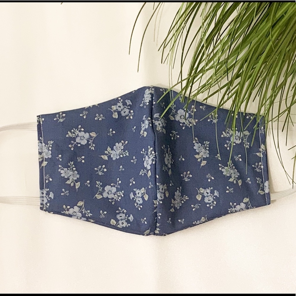 😷BLUE FLORAL MASK😷